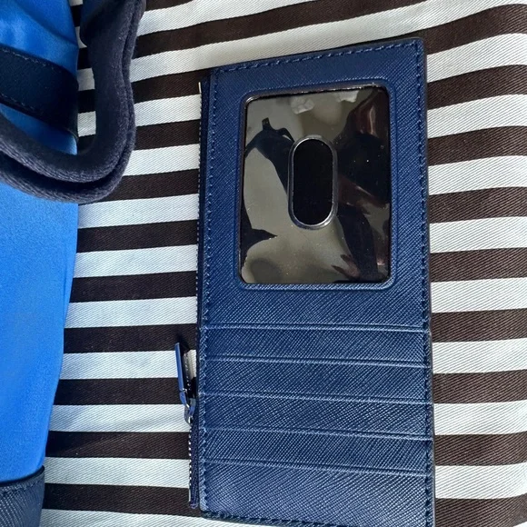 NEW Henri Bendel Jetsetter and wallet - Picture 5 of 7